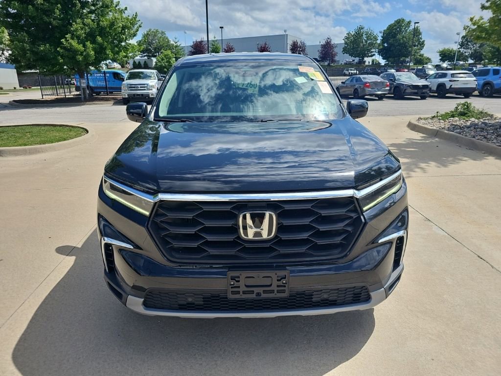 Used 2023 Honda Pilot EX-L image 2