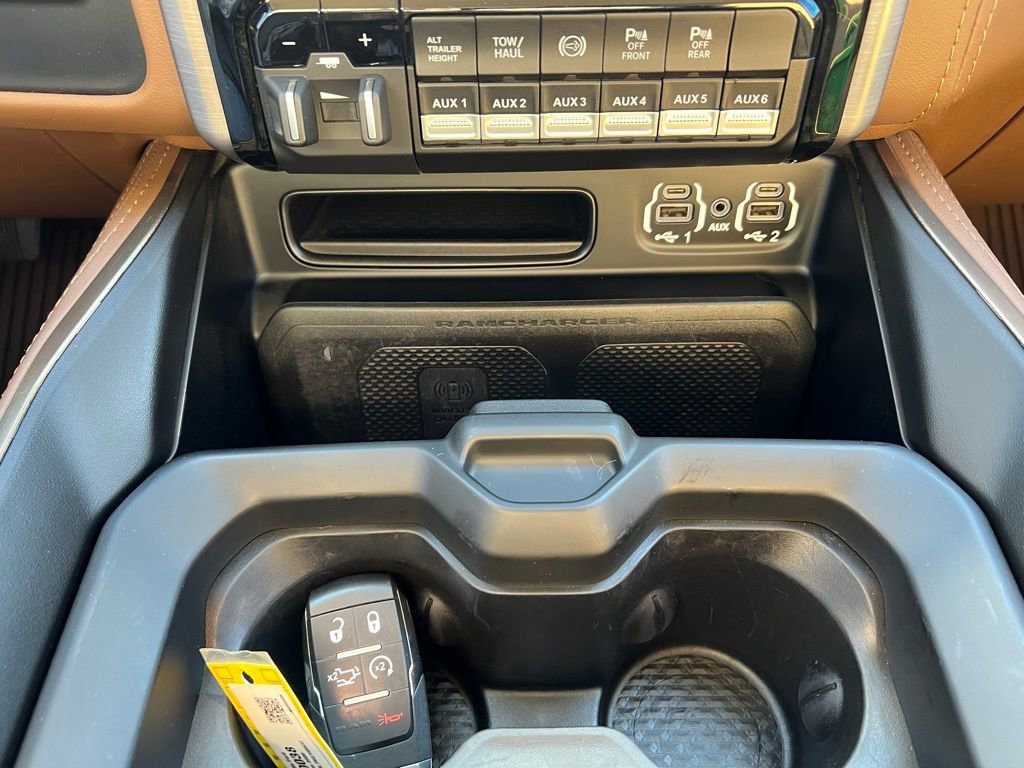 Used 2024 RAM 3500 Limited w/ Safety Group image 30