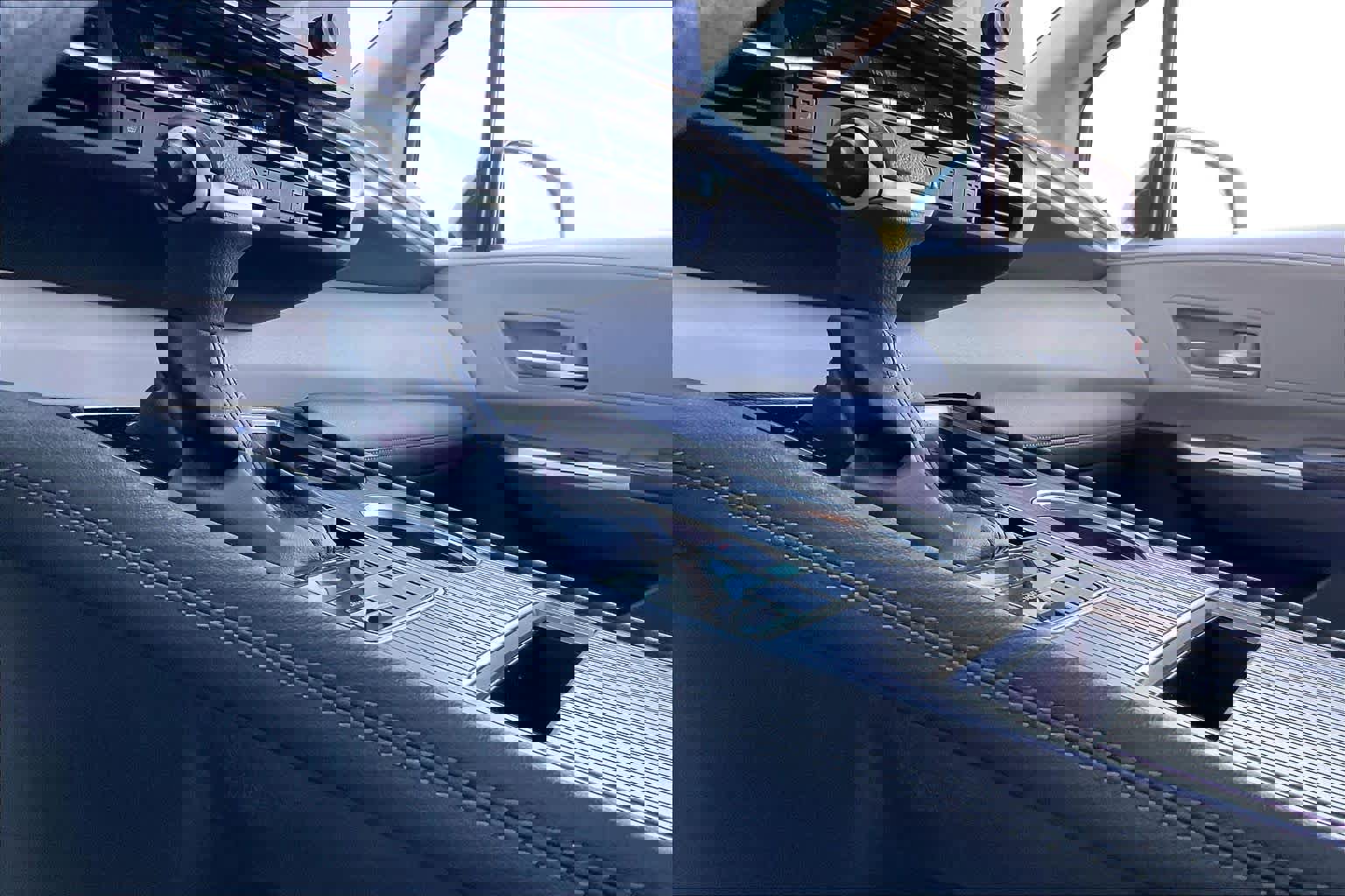 Used 2022 Toyota Sienna XLE image 15