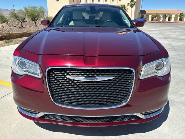 Used 2016 Chrysler 300 Limited w/ Driver Convenience Group image 8