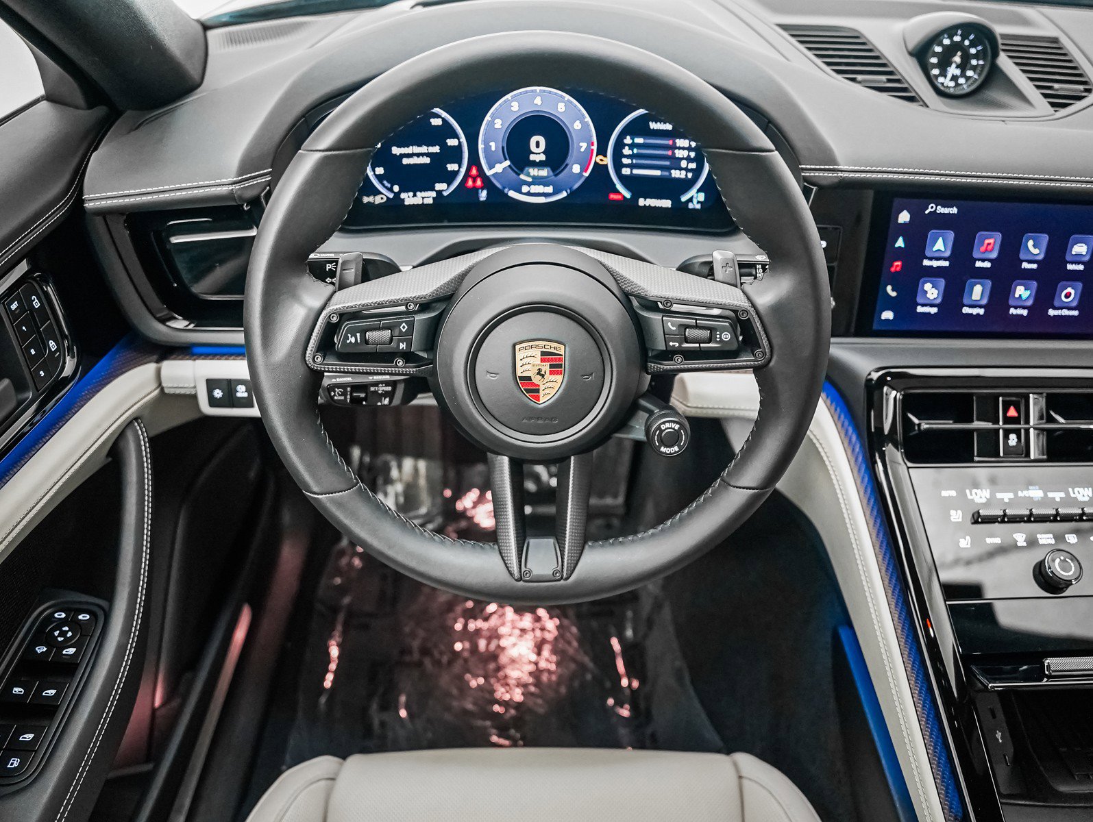 Certified 2025 Porsche Panamera 4S w/ Premium Package image 16