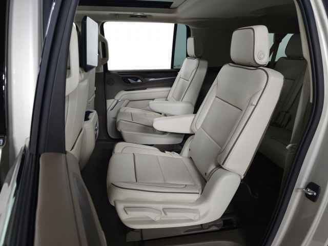 Used 2021 GMC Yukon XL Denali AWD/4WD image 39