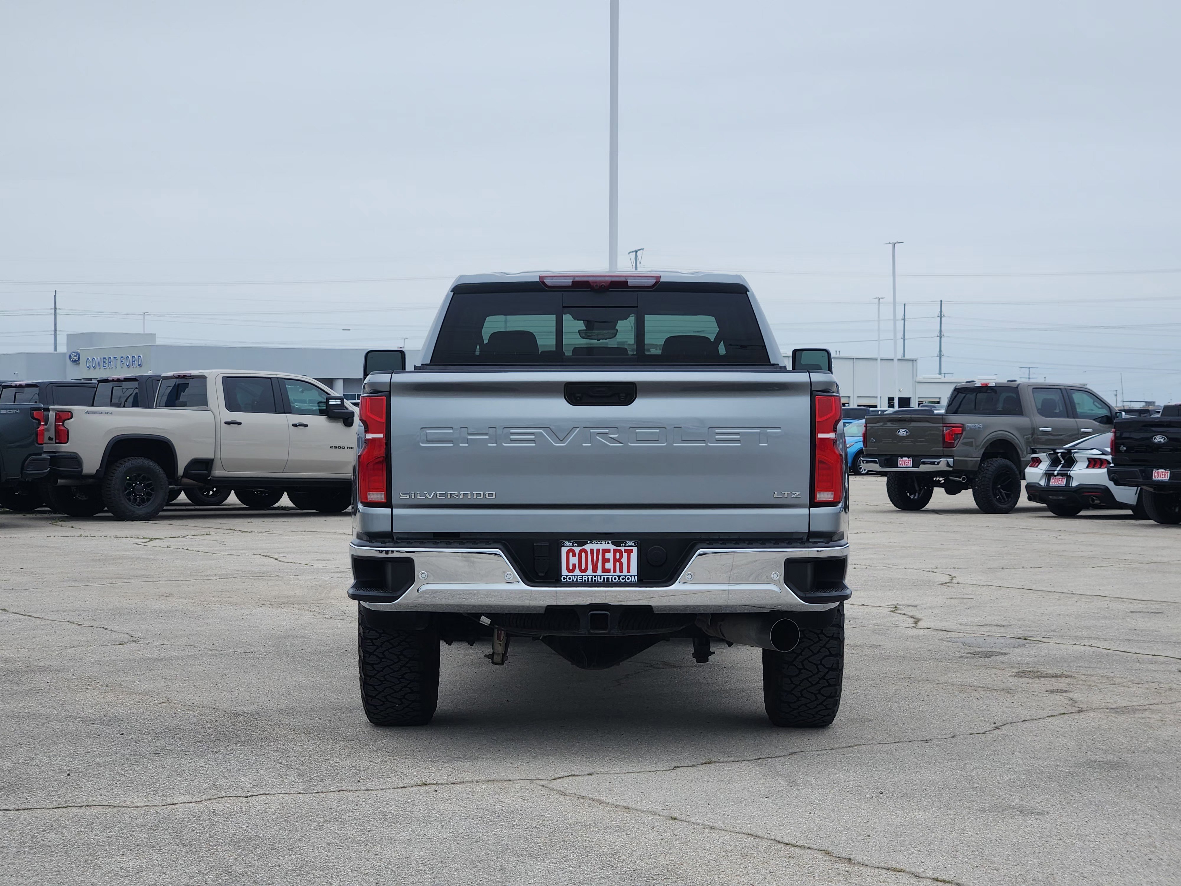 Used 2026 Chevrolet Silverado 2500 LTZ w/ LTZ Premium Texas Edition AWD/4WD image 6