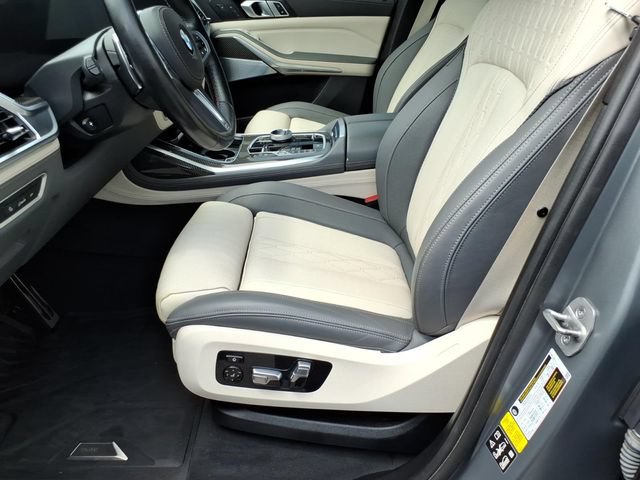 Used 2024 BMW X7 M60i w/ Executive Package AWD/4WD image 17