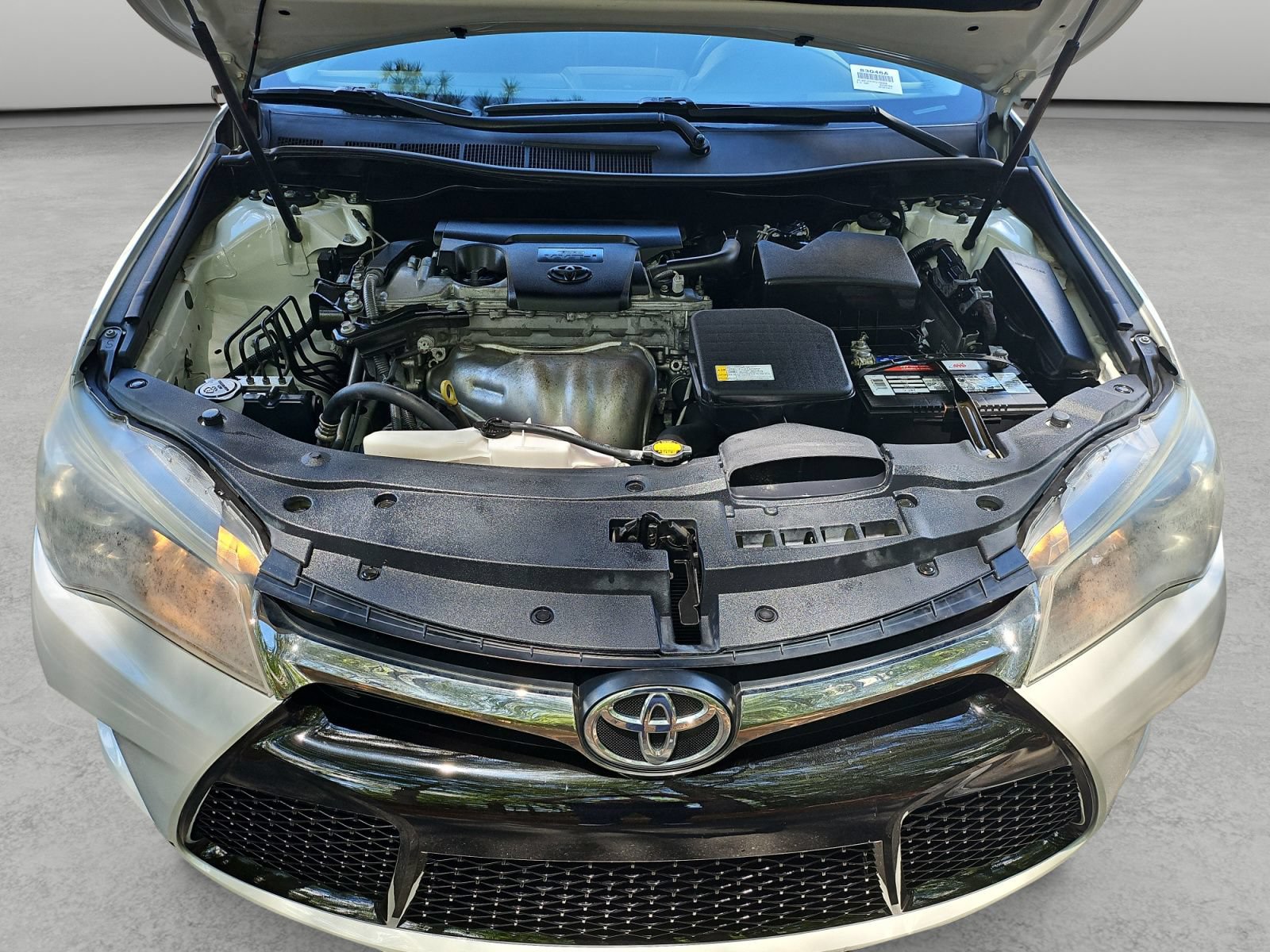 Used 2015 Toyota Camry SE FWD image 35