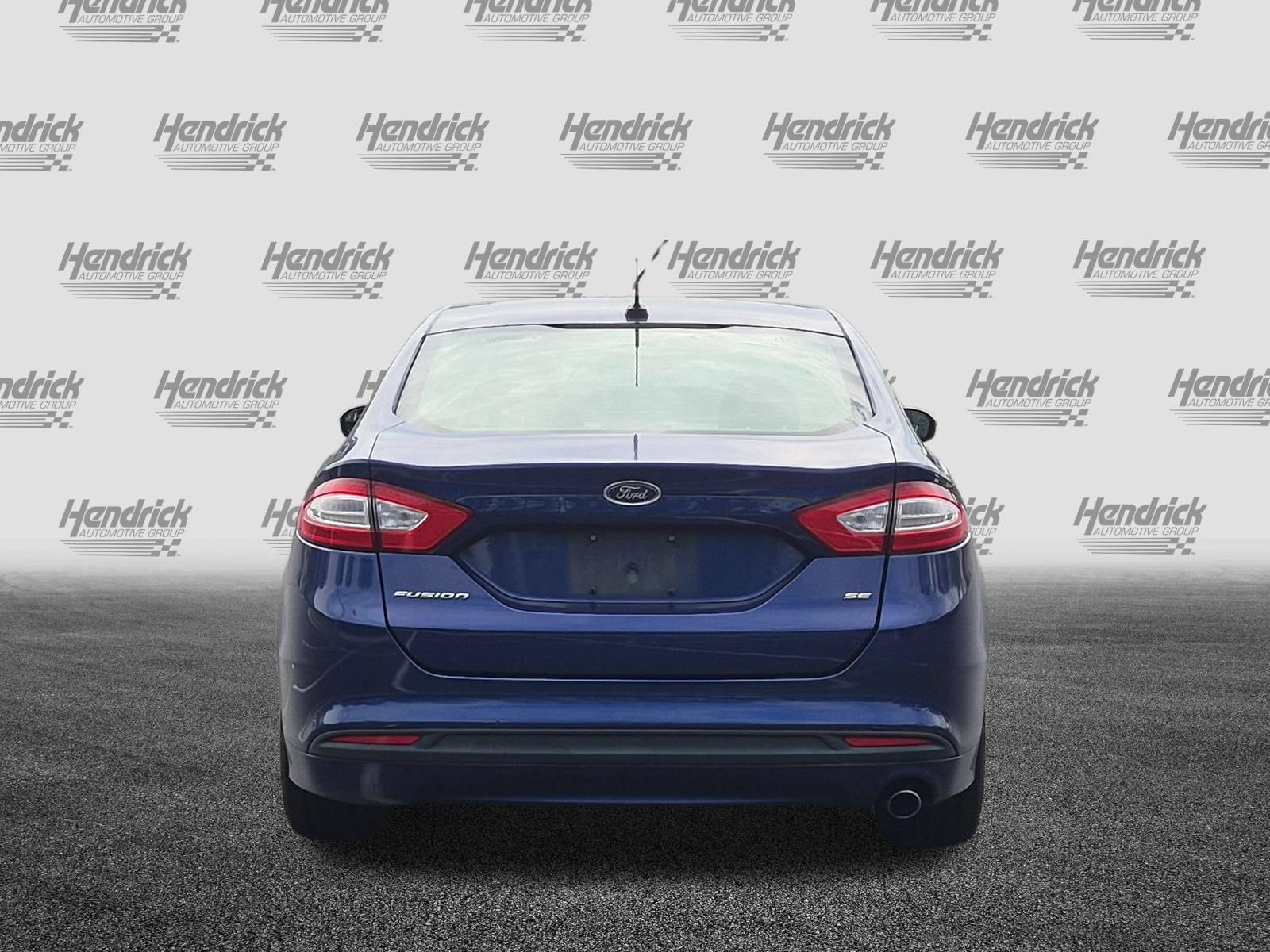 Used 2014 Ford Fusion SE FWD image 9