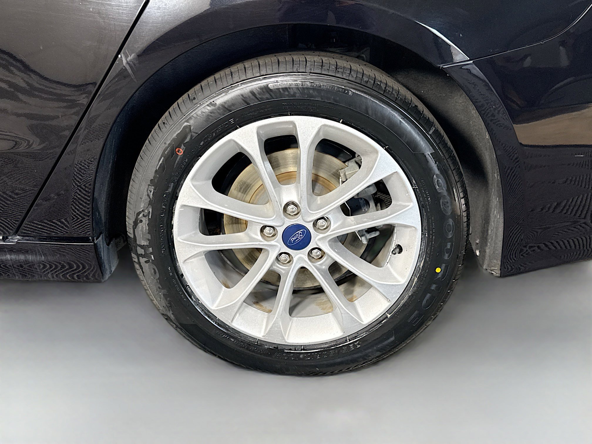 Used 2020 Ford Fusion SE image 37