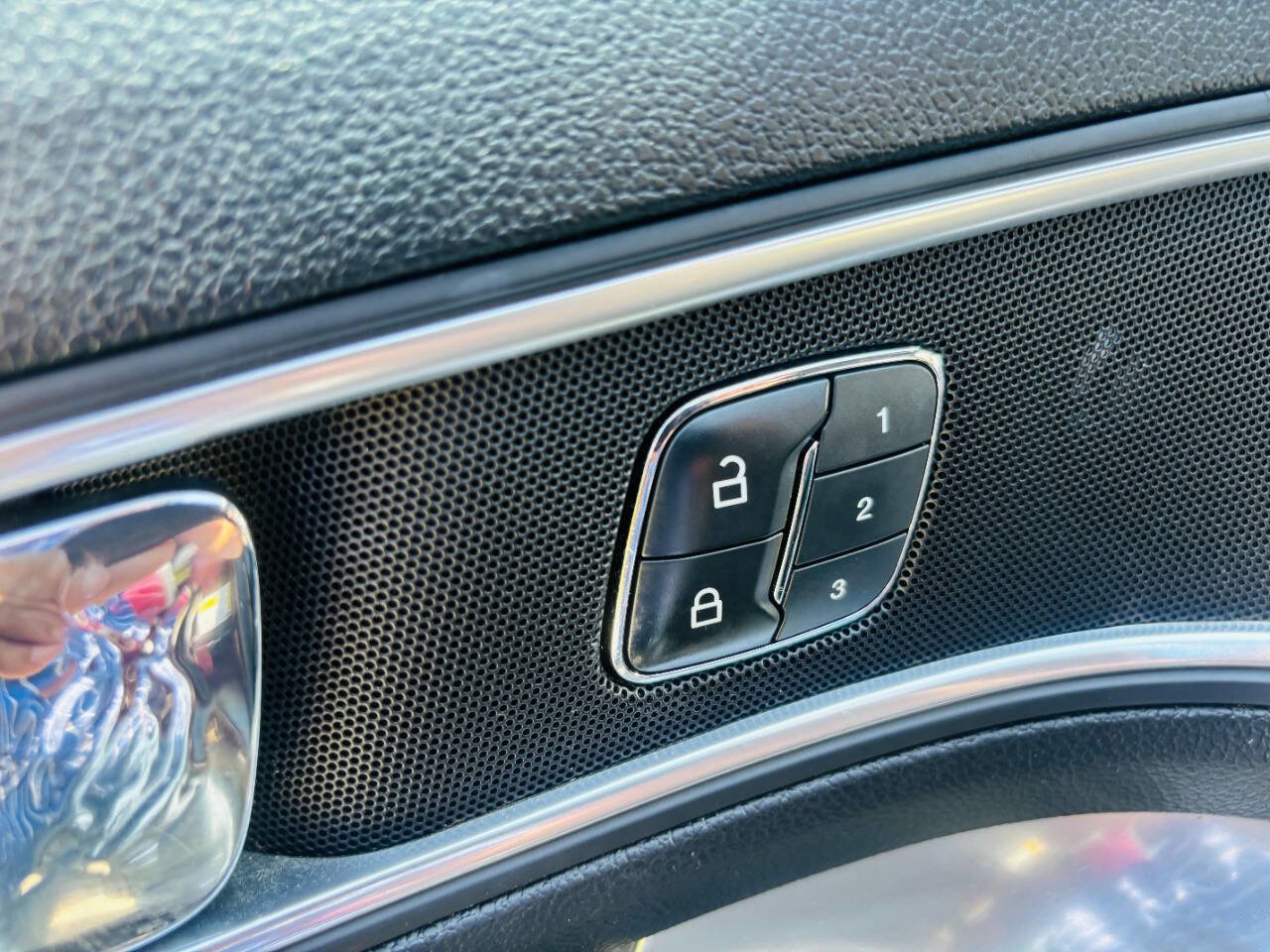 Used 2018 Ford Explorer Sport w/ Equipment Group 401A image 35