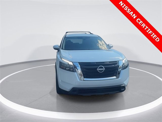 Certified 2025 Nissan Pathfinder SV video 3