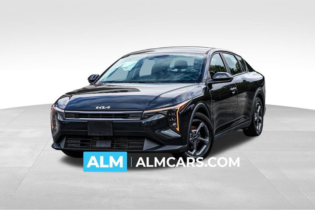 Used 2025 Kia K4 FWD image 1
