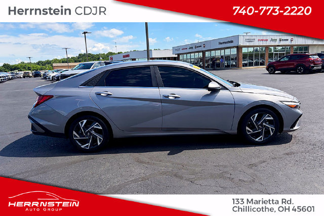 Used 2024 Hyundai Elantra SEL w/ Convenience Package FWD image 26