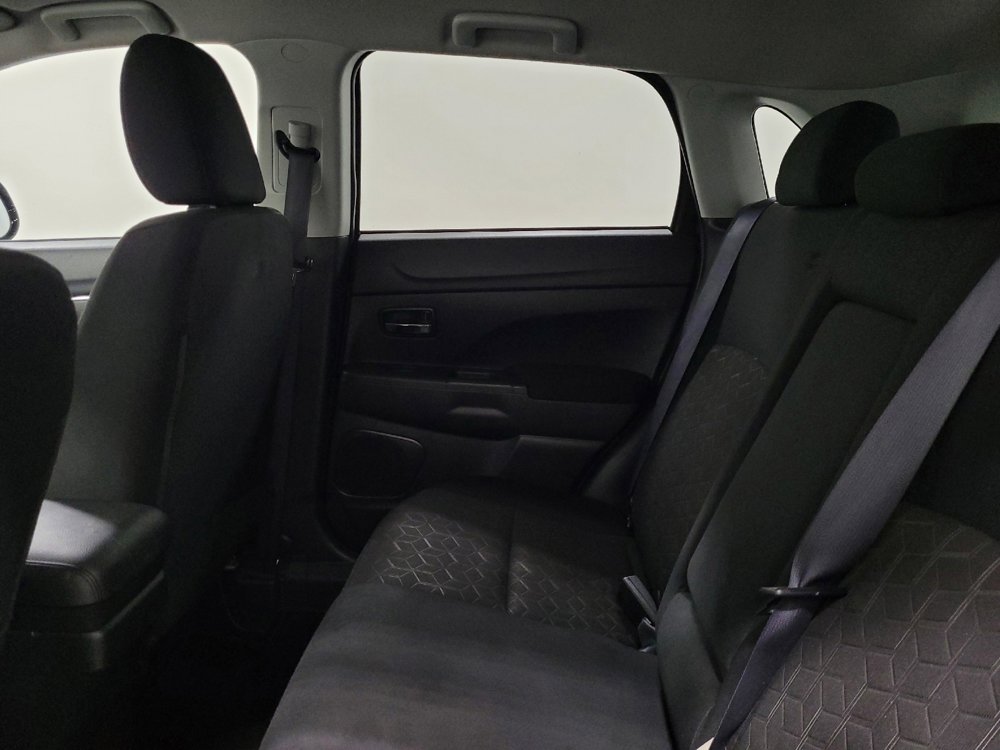 Used 2020 Mitsubishi Outlander Sport SE AWD/4WD image 18