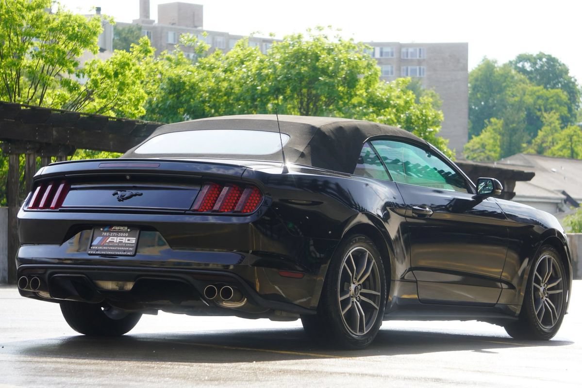 Used 2015 Ford Mustang Premium RWD image 23