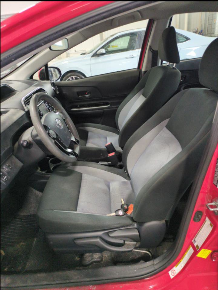 Used 2019 Toyota Prius C w/ Carpet Mat Package FWD image 5