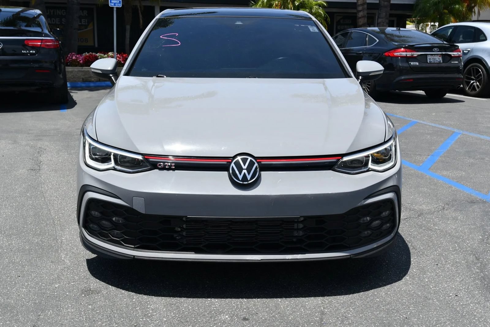 Used 2022 Volkswagen GTI SE FWD image 2