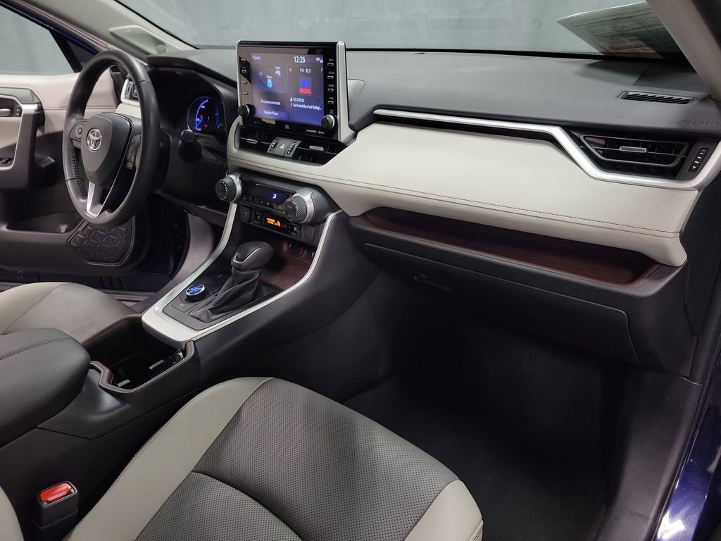 Used 2022 Toyota RAV4 Limited AWD/4WD image 23