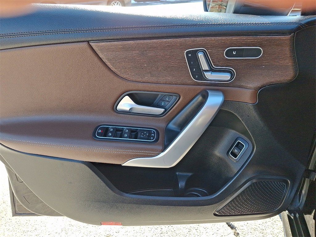 Used 2019 Mercedes-Benz A 220 4MATIC image 14