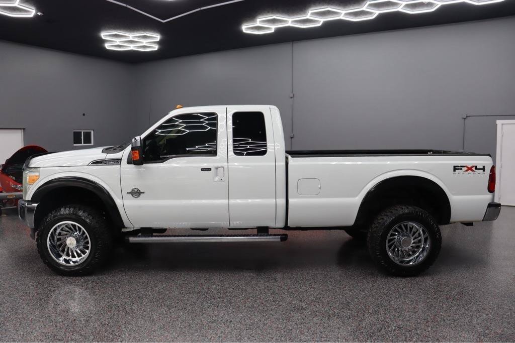 Used 2011 Ford F250 Lariat w/ Chrome Pkg AWD/4WD image 2