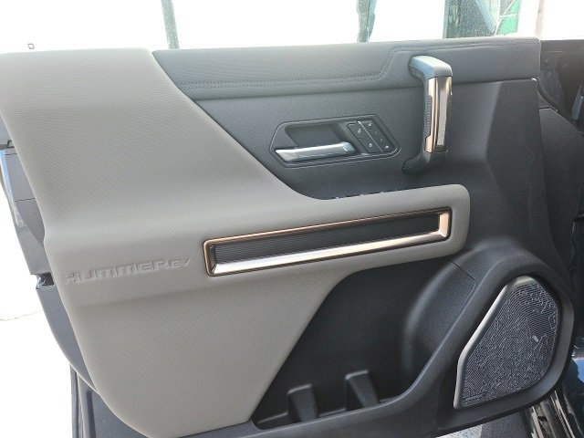 New 2025 GMC Hummer EV 2X image 20