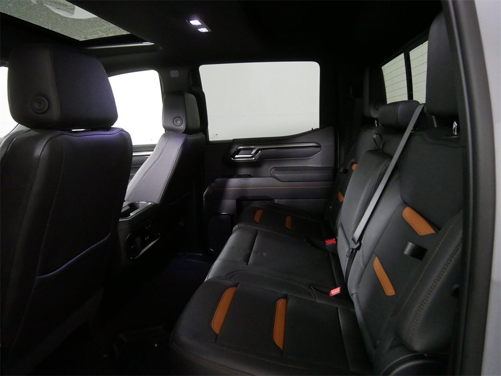Used 2025 GMC Sierra 1500 AT4 w/ AT4 Preferred Package image 19