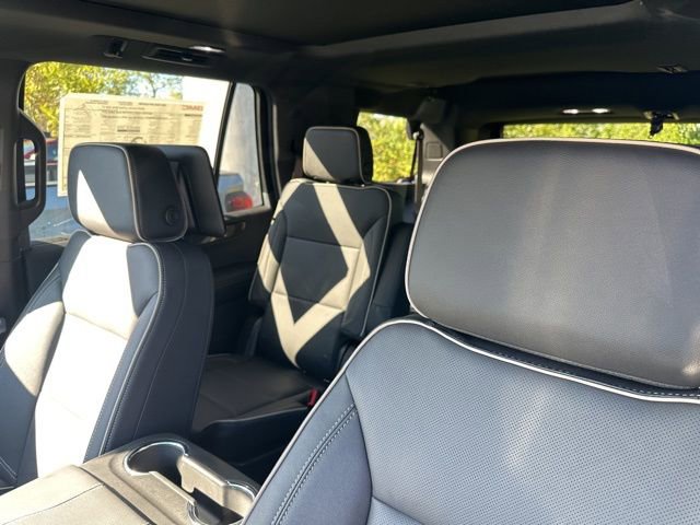 New 2026 GMC Yukon Elevation w/ Elevation Premium Package image 13
