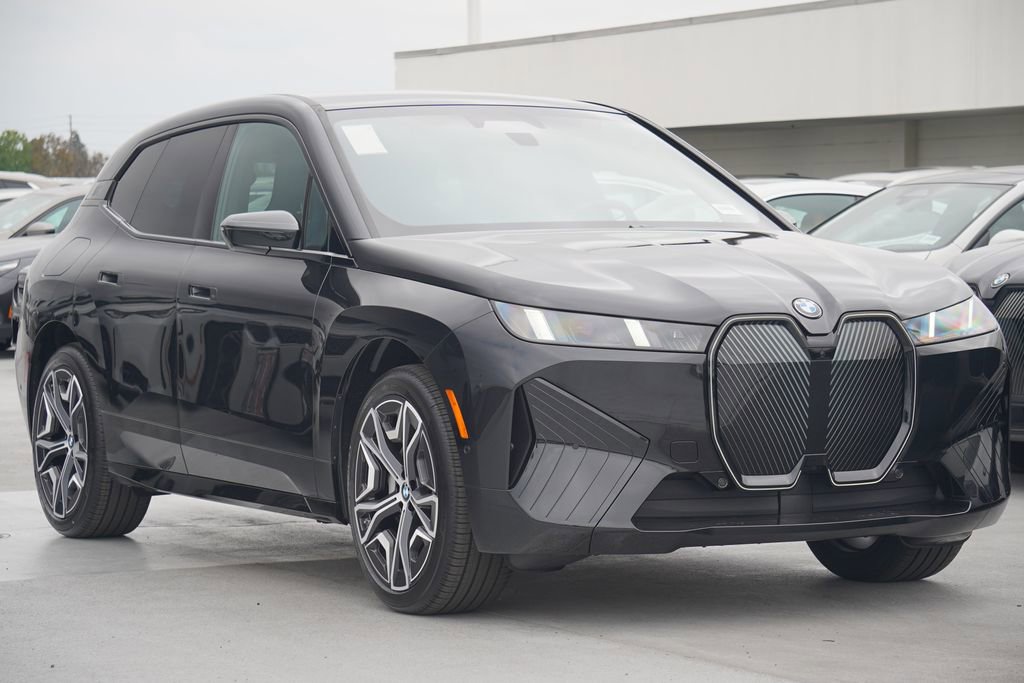 Used 2026 BMW iX xDrive60 w/ Executive Package AWD/4WD image 3