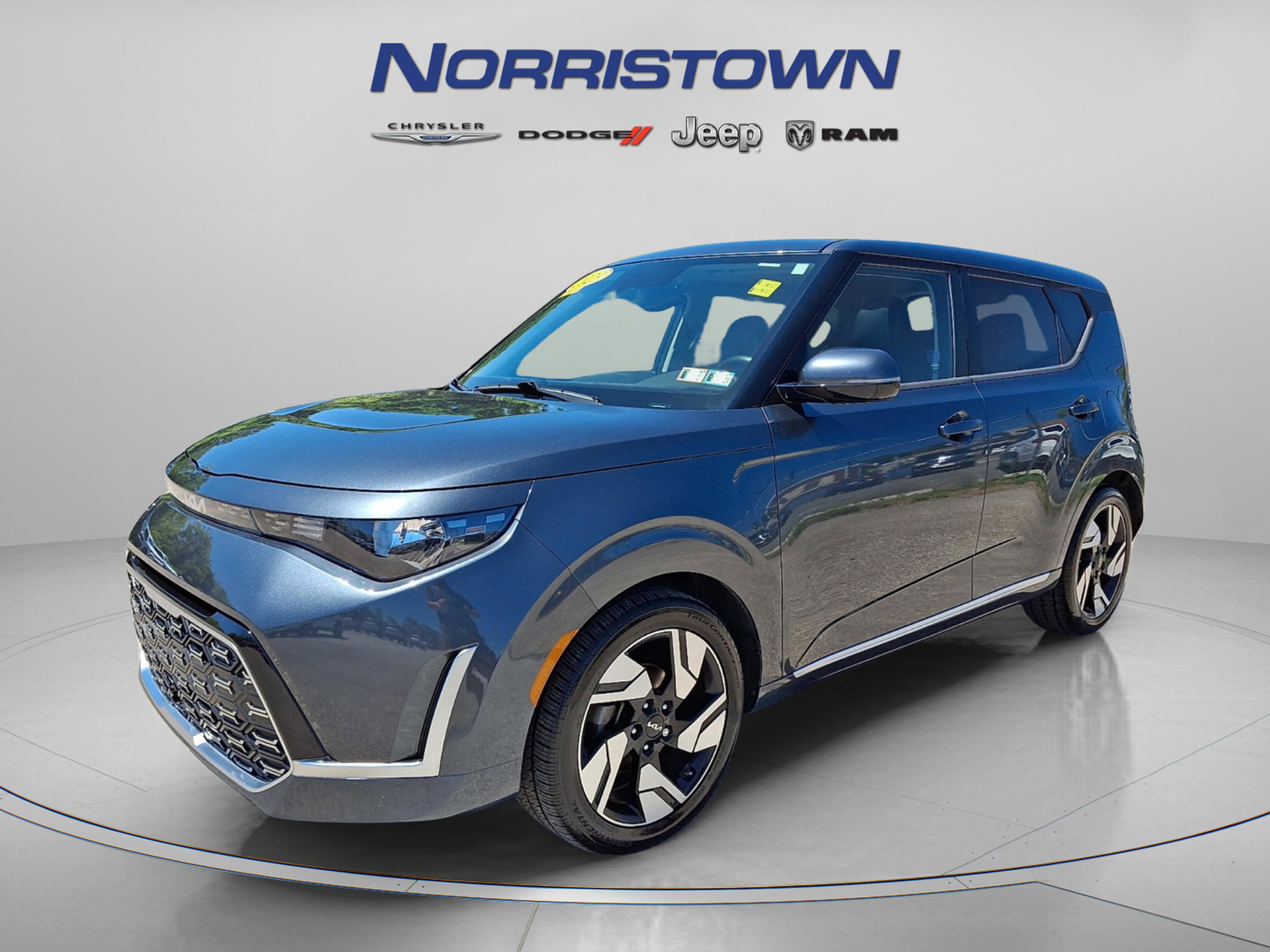 Used 2023 Kia Soul GT-Line FWD image 3