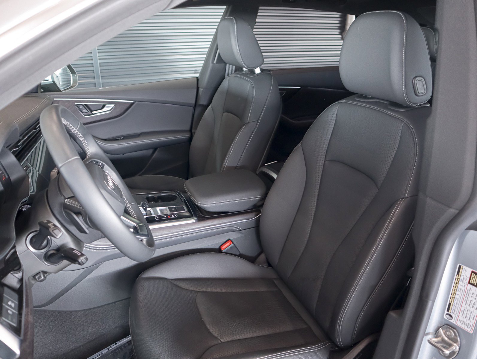 Used 2023 Audi Q8 Premium Plus w/ Premium Plus Package image 8