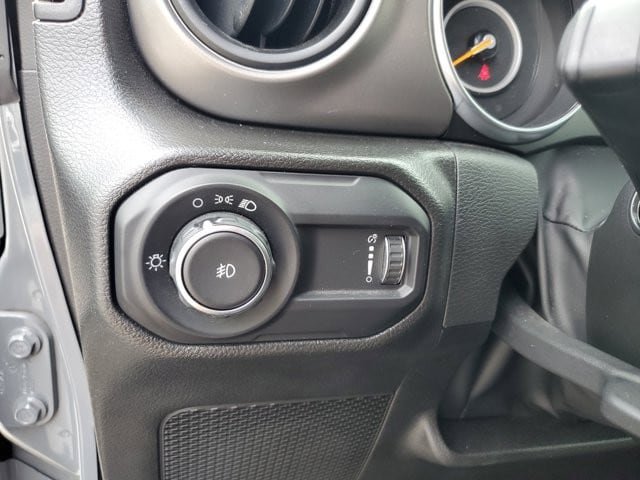 Certified 2023 Jeep Wrangler Sport AWD/4WD image 24