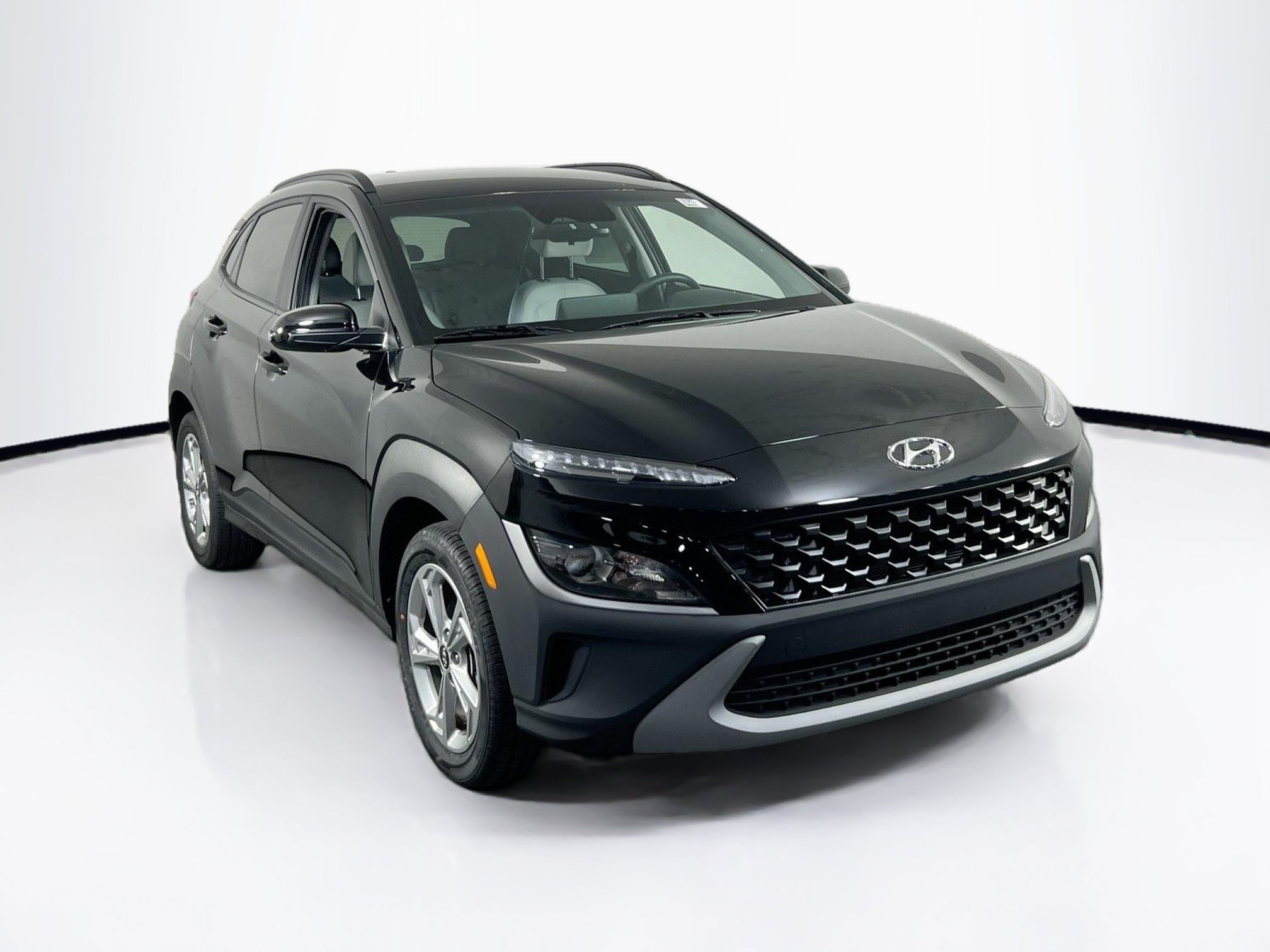 Used 2023 Hyundai Kona SEL w/ Cargo Package AWD/4WD image 3