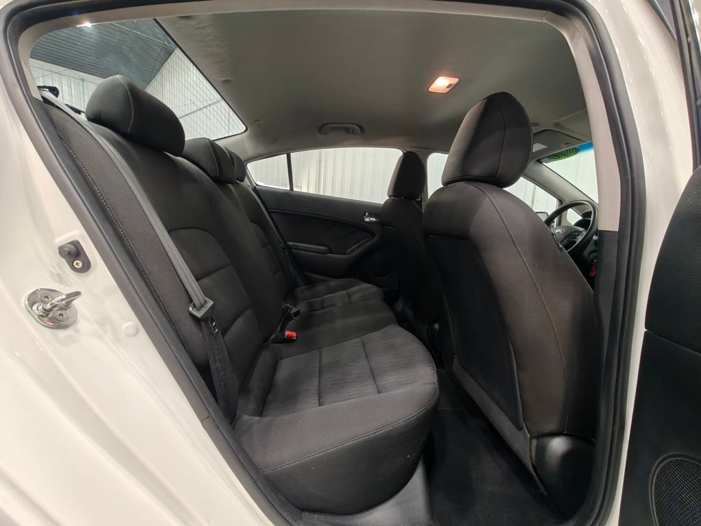 Used 2016 Kia Forte LX FWD image 21