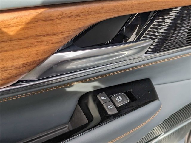 New 2024 Jeep Grand Wagoneer Series III image 20