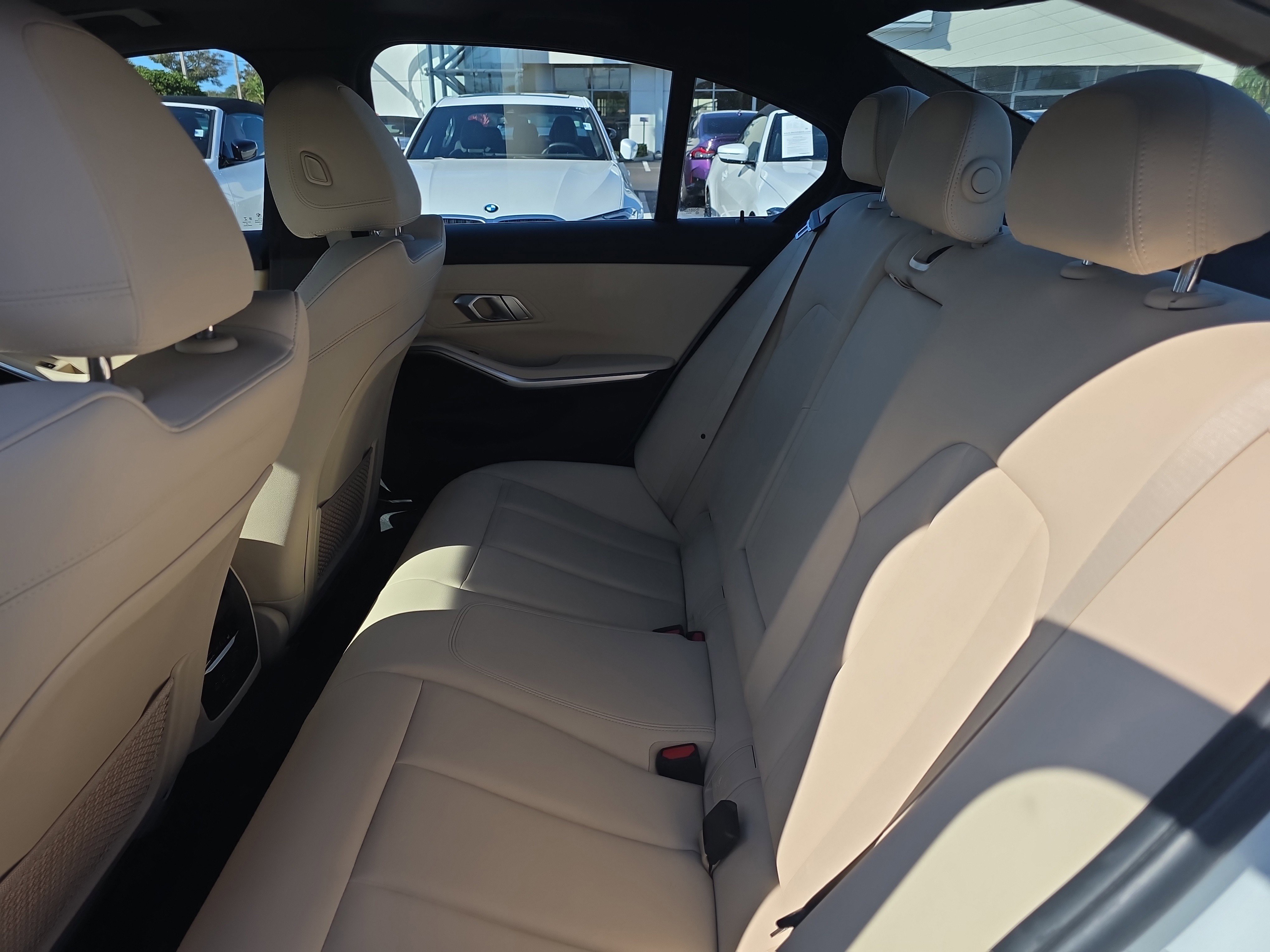 Used 2021 BMW 330e w/ Convenience Package image 9