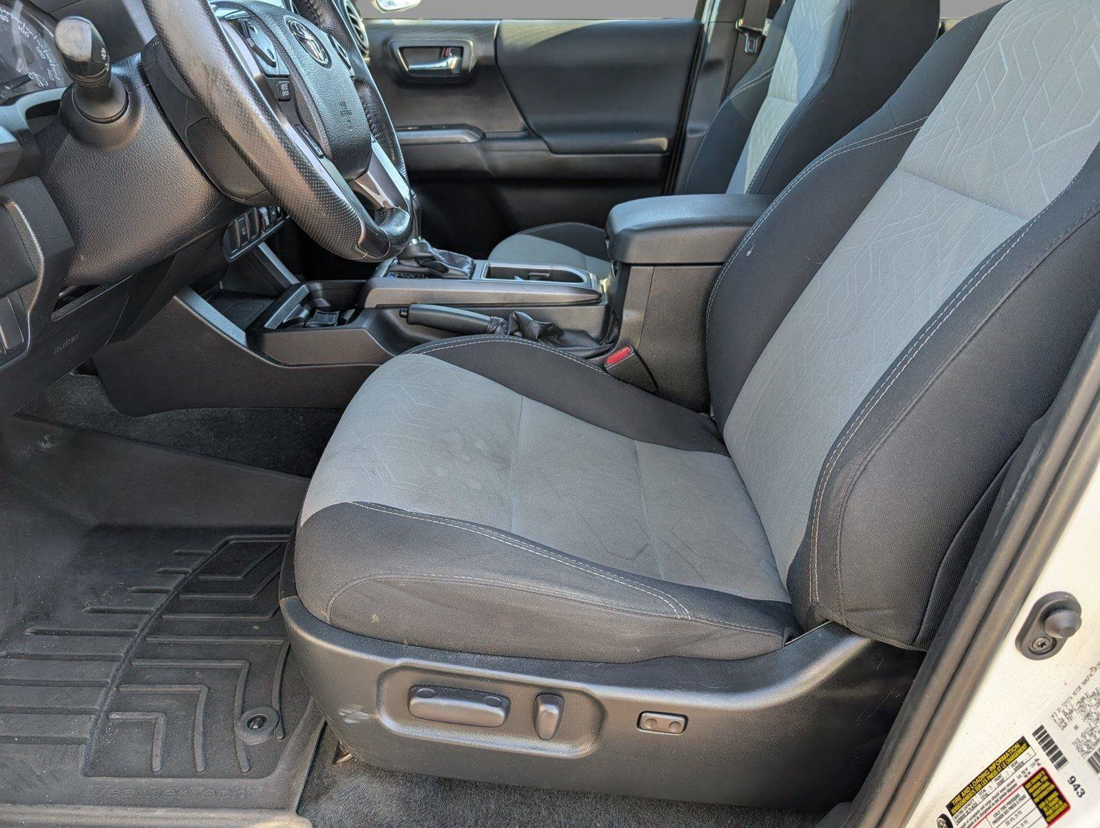 Used 2021 Toyota Tacoma TRD Sport RWD image 12