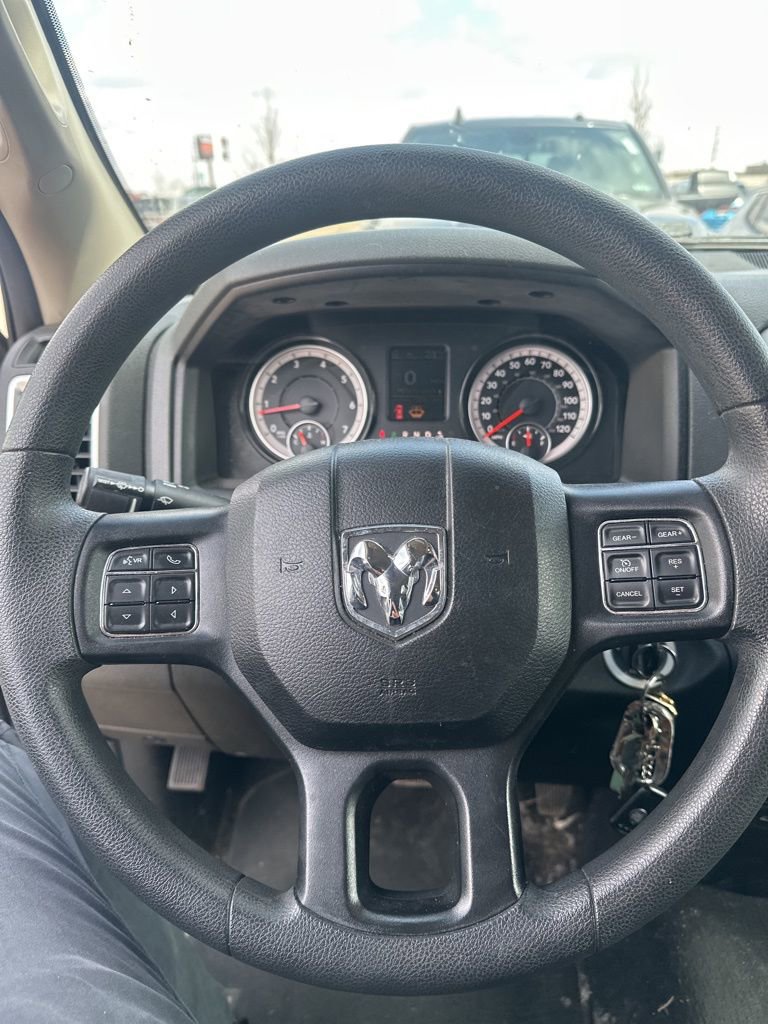 Used 2020 RAM 1500 Classic Warlock AWD/4WD image 15