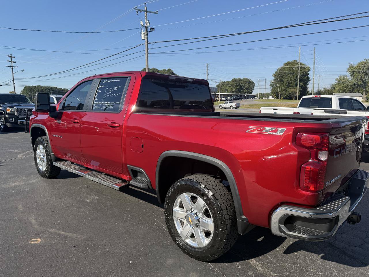 Used 2021 Chevrolet Silverado 2500 LT w/ Convenience Package AWD/4WD image 8