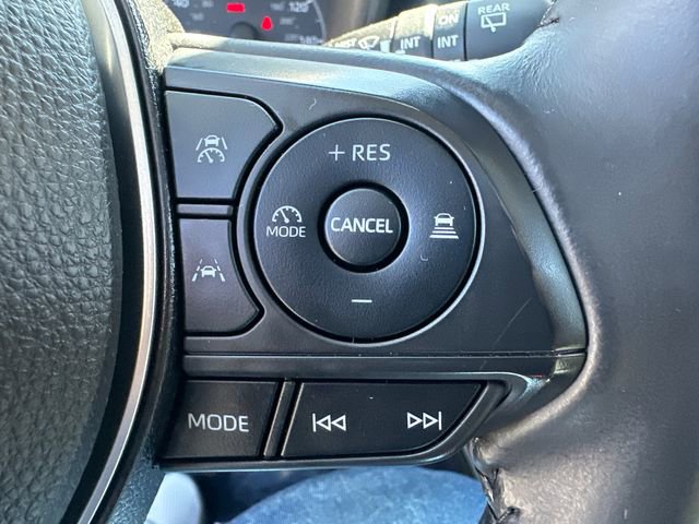 Used 2023 Toyota Corolla Cross LE w/ Moonroof Package image 34