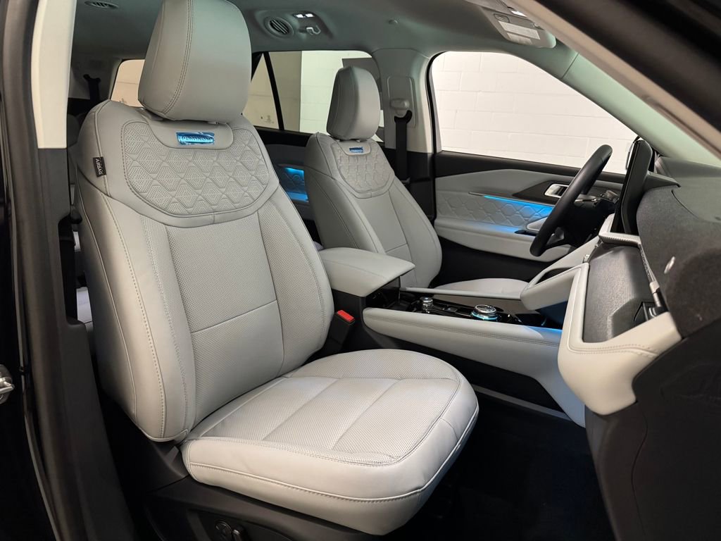 New 2026 Ford Explorer Platinum w/ LUX Leather Package image 30