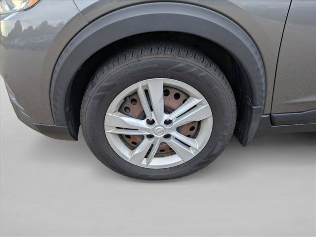 Used 2020 Nissan Kicks S FWD image 10