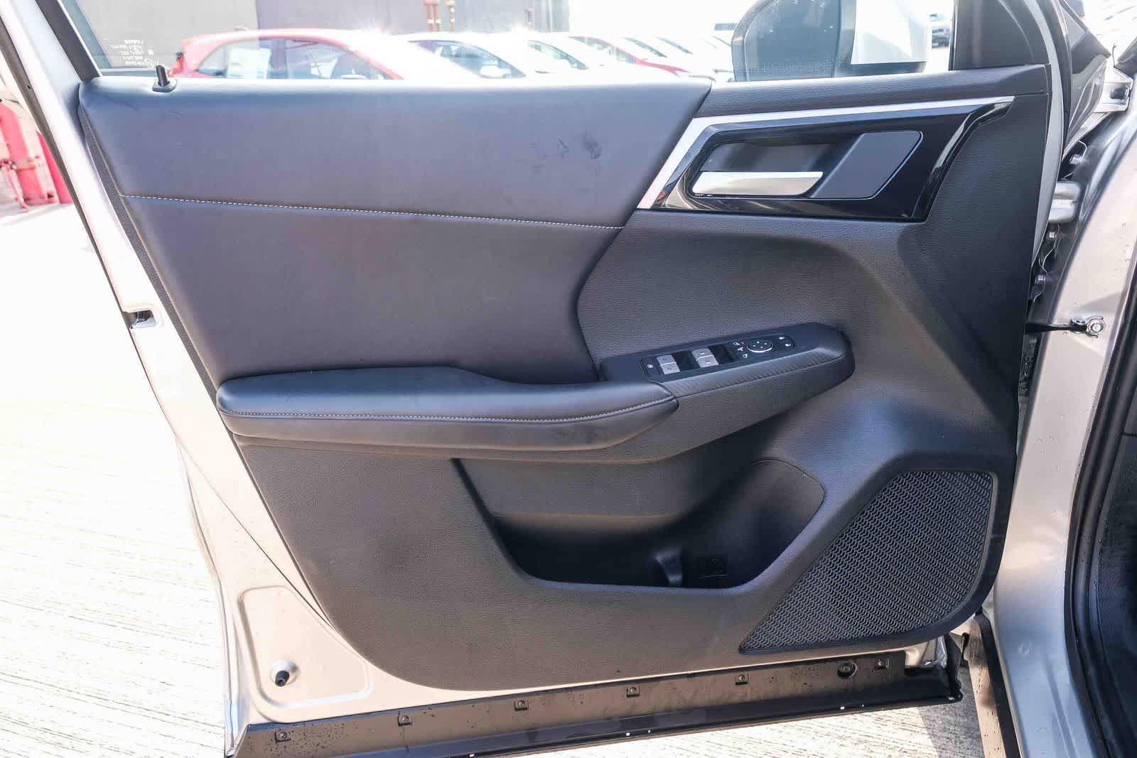 Used 2024 Mitsubishi Outlander SE AWD/4WD image 20