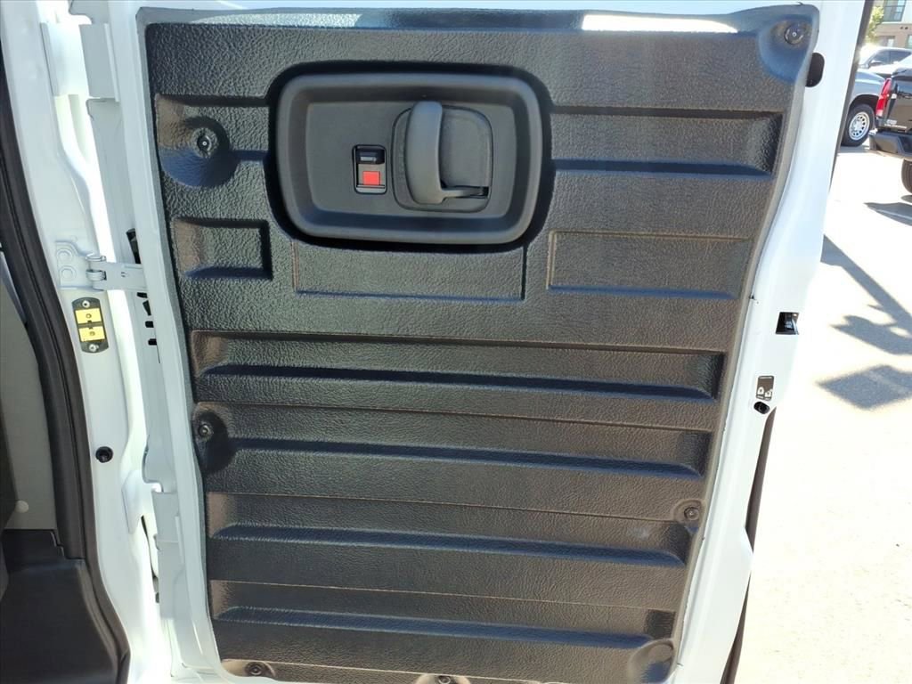 New 2026 Chevrolet Express 2500 w/ Driver Convenience Package image 21