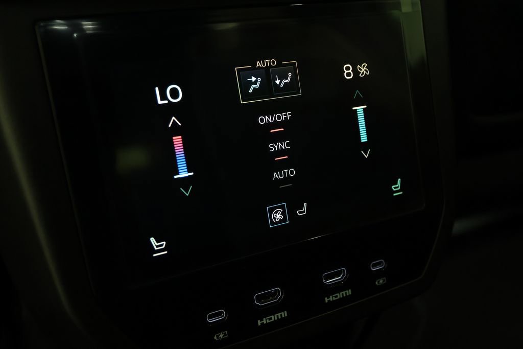 Used 2026 GMC Yukon Denali Ultimate image 18