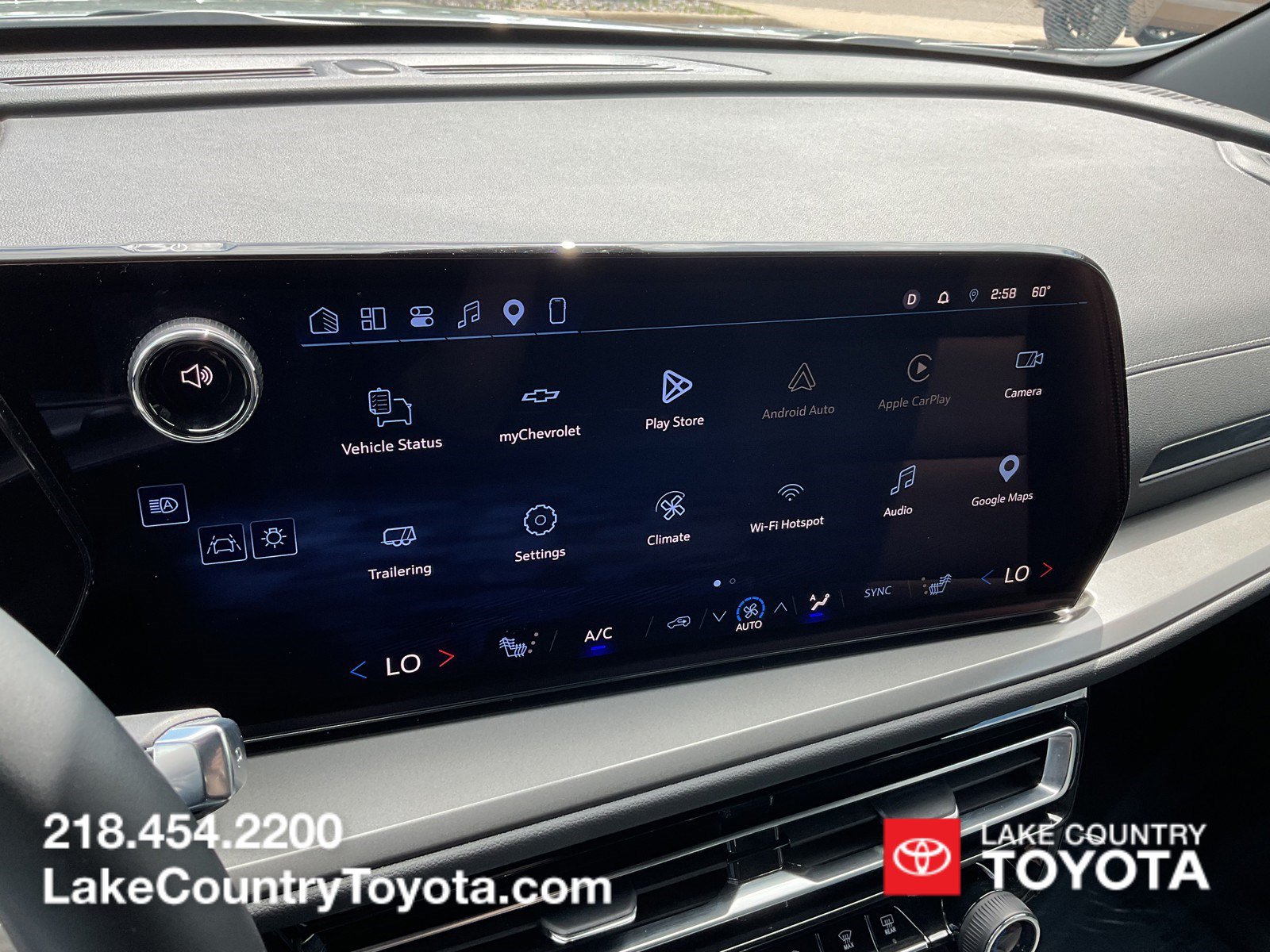 Used 2026 Chevrolet Traverse LT AWD/4WD image 28