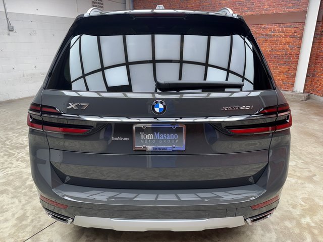 Used 2026 BMW X7 xDrive40i image 4