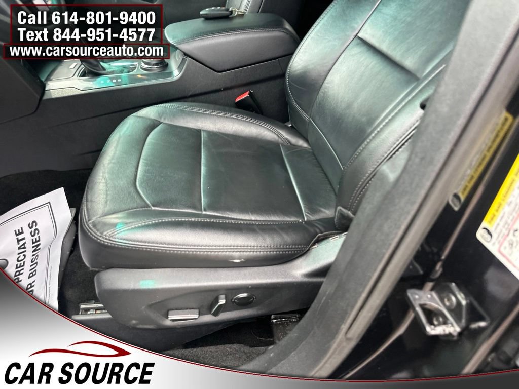 Used 2016 Ford Explorer XLT w/ Equipment Group 202A AWD/4WD image 9