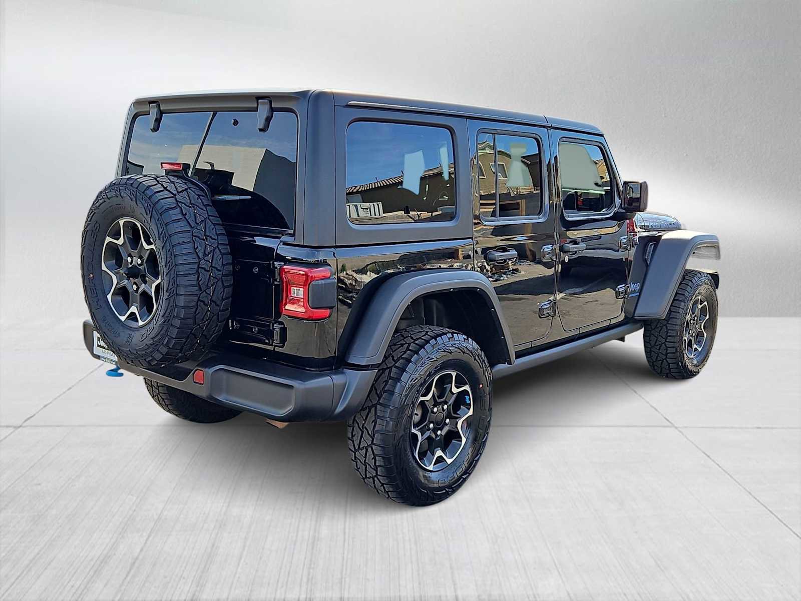 Used 2023 Jeep Wrangler Unlimited Rubicon 4xe w/ Cold Weather Group image 8