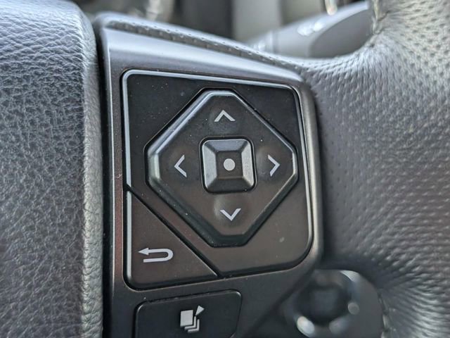 Used 2018 Toyota Tacoma TRD Sport RWD image 29