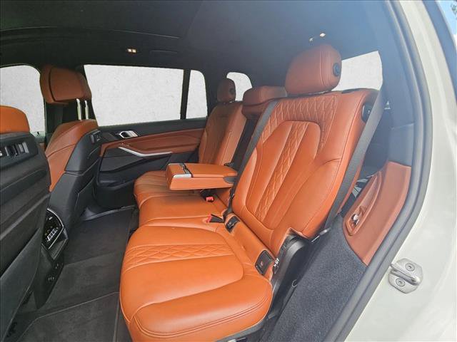 Used 2022 BMW X7 M50i AWD/4WD image 13