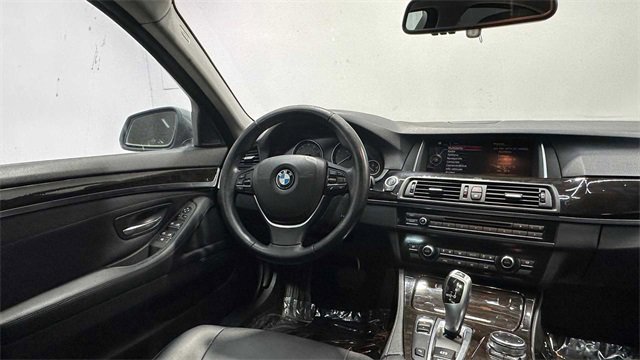 Used 2015 BMW 528i Sedan image 19