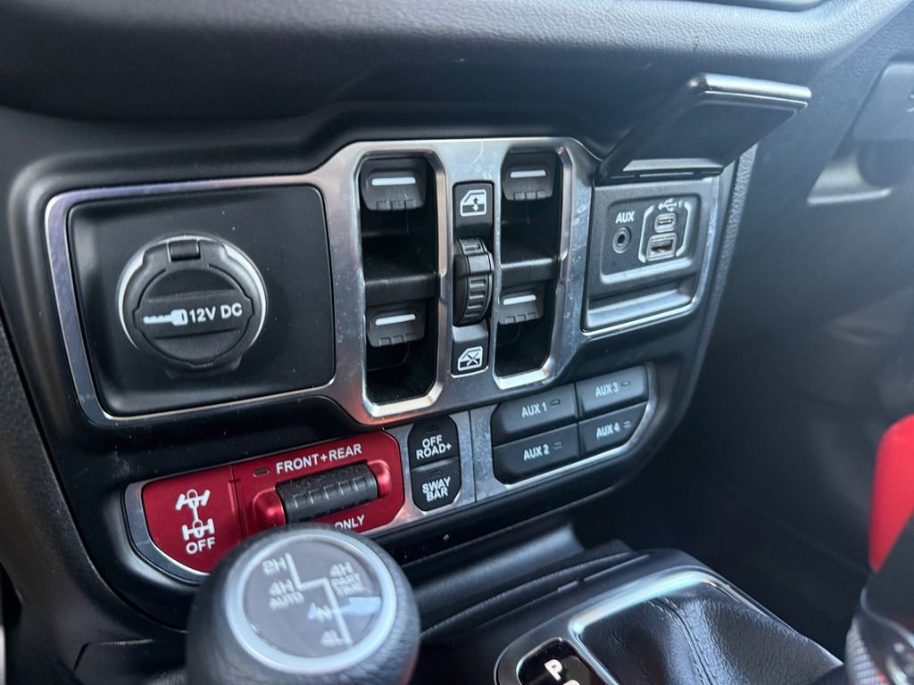 Used 2025 Jeep Wrangler Unlimited Rubicon 4xe w/ Safety Group image 27